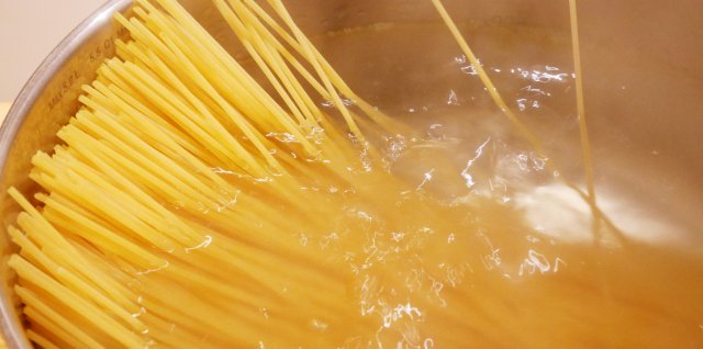 spaghettis aux boulettes italiennes